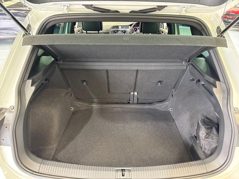 Used Volkswagen Tiguan 2023 for sale - 76046454: Photo 9