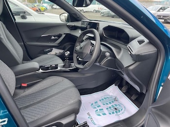 Used Peugeot 2008 2026 for sale - 77733148: Photo