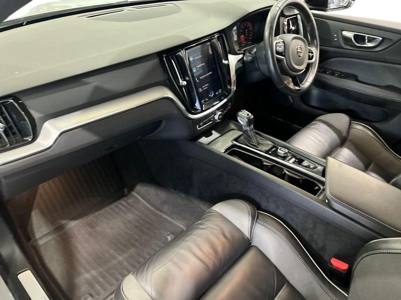 Used Volvo V60 2019 for sale - 76076683: Photo 11