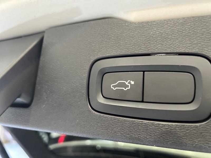 Used Volvo V60 2019 for sale - 76076683: Photo 14