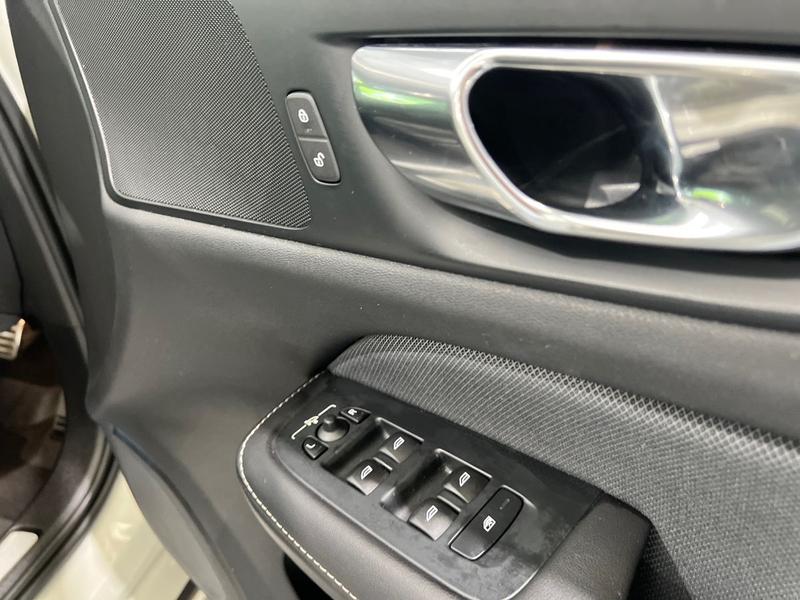 Used Volvo V60 2019 for sale - 76076683: Photo 17