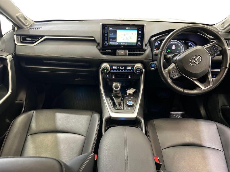 Used Toyota RAV4 2020 for sale - 76117479: Photo 12
