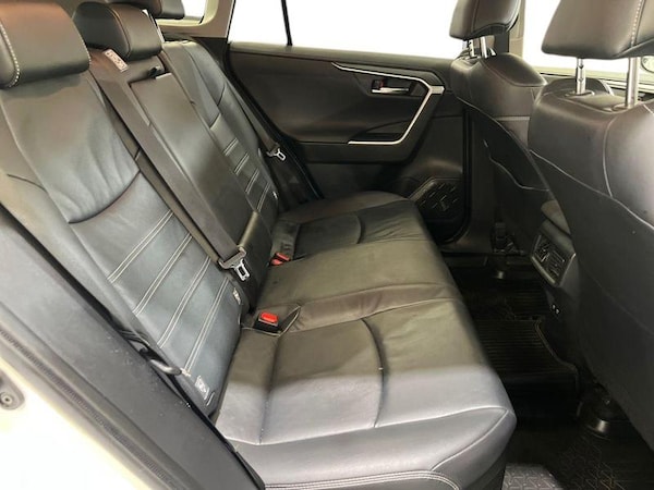 Used Toyota RAV4 2020 for sale - 76117479: Photo 13