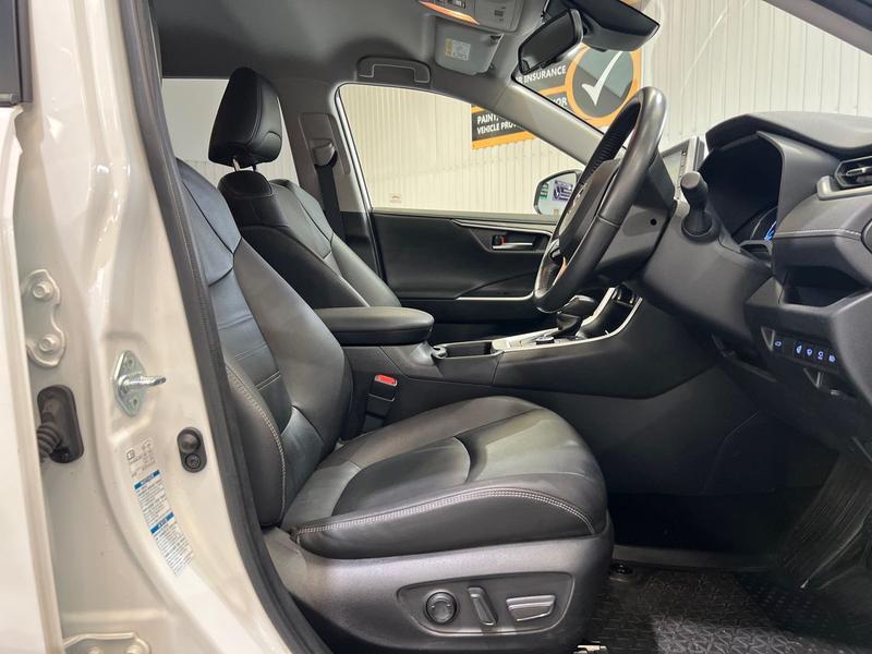 Used Toyota RAV4 2020 for sale - 76117479: Photo 19