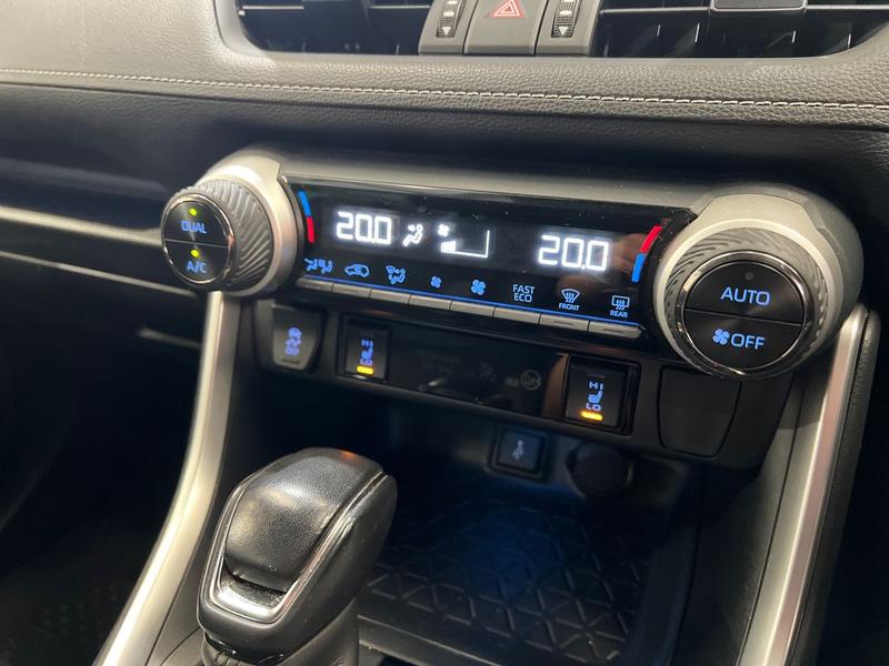 Used Toyota RAV4 2020 for sale - 76117479: Photo 27