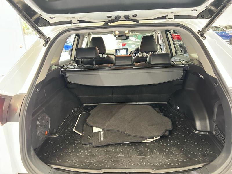 Used Toyota RAV4 2020 for sale - 76117479: Photo 9