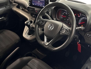 Used Vauxhall Combo Life 2022 for sale - 77286360: Photo