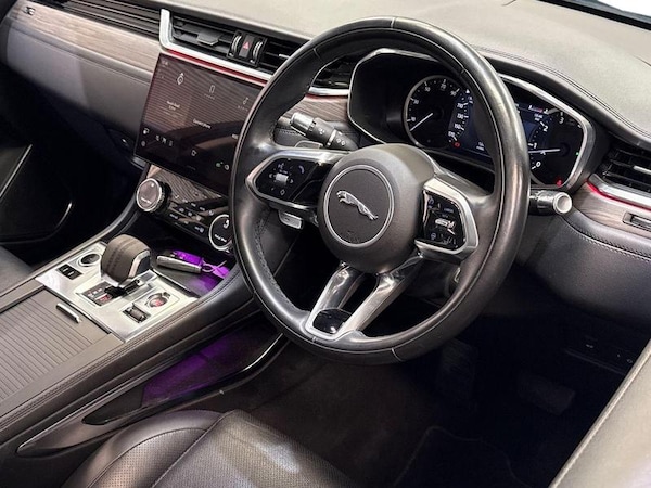 Used Jaguar F-Pace 2022 for sale - 74093453: Photo 3