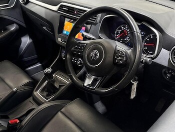 Used MG MG ZS 2018 for sale - 77493500: Photo