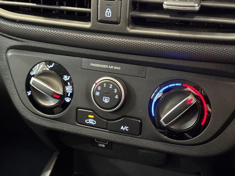 Used Hyundai i10 2022 for sale - 77176247: Photo 24