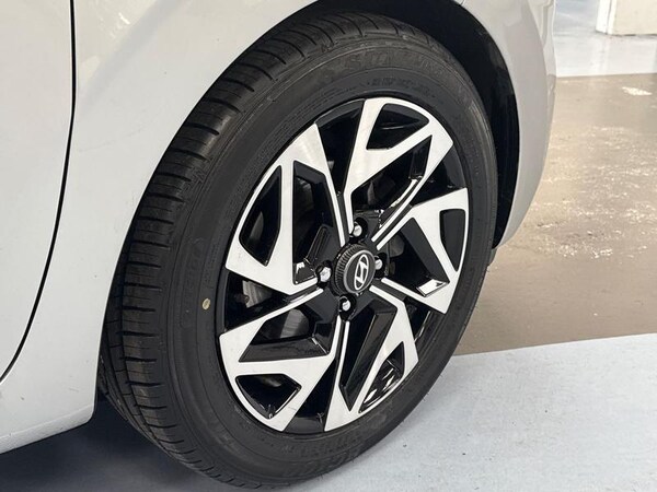 Used Hyundai i10 2022 for sale - 75288895: Photo 4
