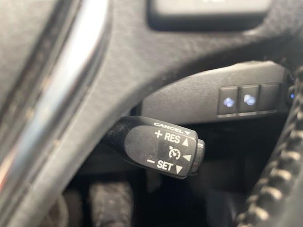 Used Toyota Auris 2018 for sale - 75550122: Photo 32