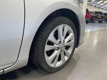 Used Toyota Auris 2018 for sale - 75550122: Photo