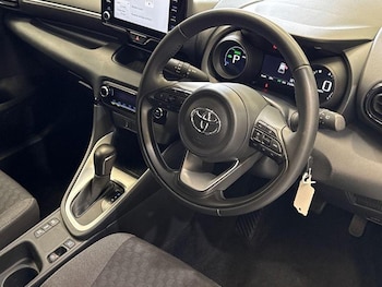 Used Toyota Yaris 2023 for sale - 78984673: Photo