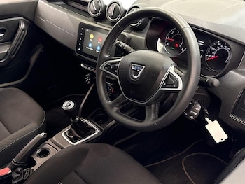 Used Dacia Duster 2022 for sale - 78463032: Photo