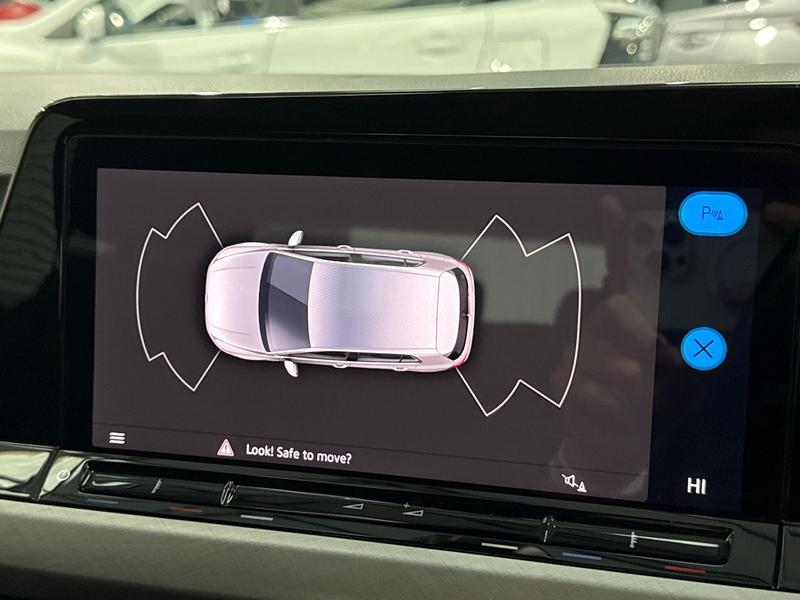 Used Volkswagen Golf 2022 for sale - 76662642: Photo 31