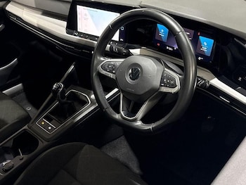 Used Volkswagen Golf 2022 for sale - 76255478: Photo