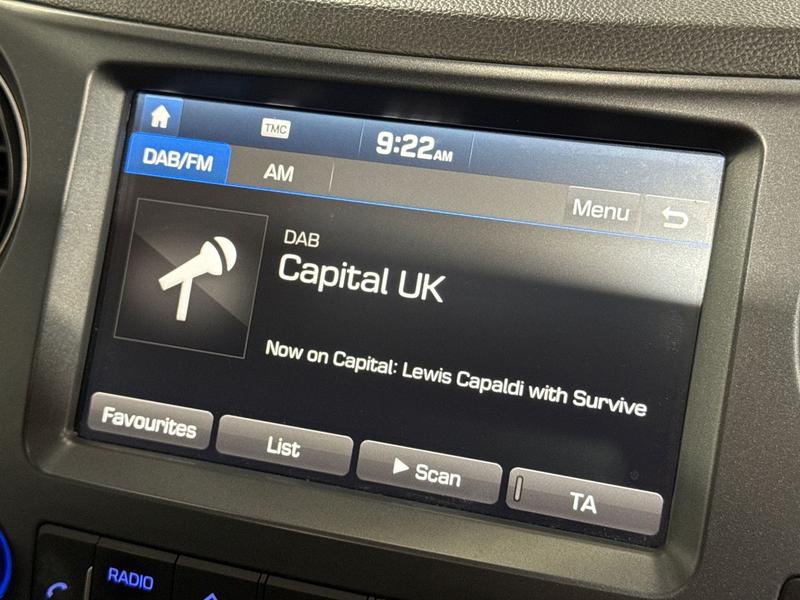 Used Hyundai i10 2017 for sale - 77442001: Photo 29