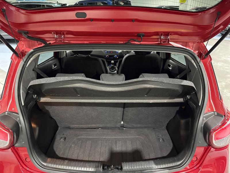 Used Hyundai i10 2017 for sale - 77442001: Photo 9