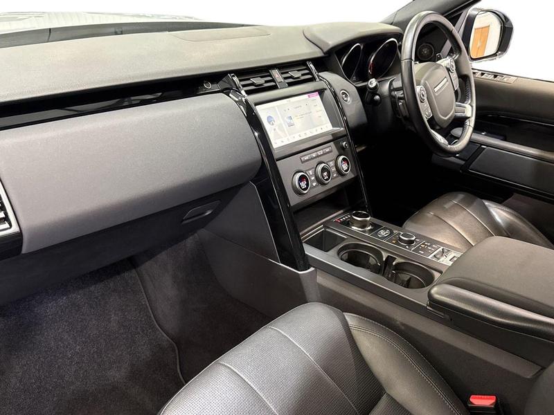 Used Land Rover Discovery 2018 for sale - 76046577: Photo 11