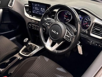 Used Kia Ceed 2022 for sale - 78042736: Photo