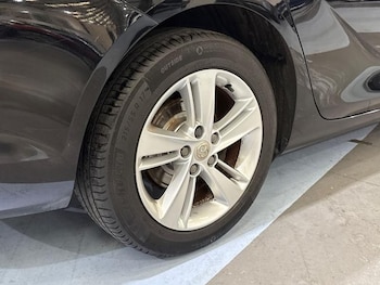 Used Vauxhall Insignia 2021 for sale - 75297040: Photo