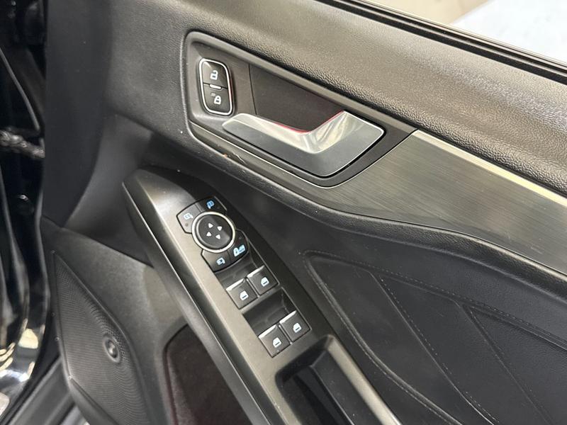 Used Ford Focus 2021 for sale - 77301110: Photo 17