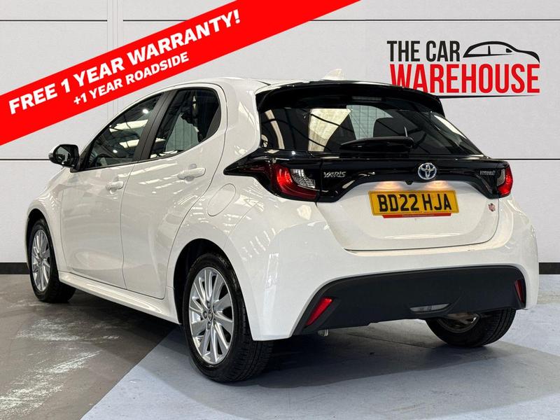 Used Toyota Yaris 2022 for sale - 76117412: Photo 2