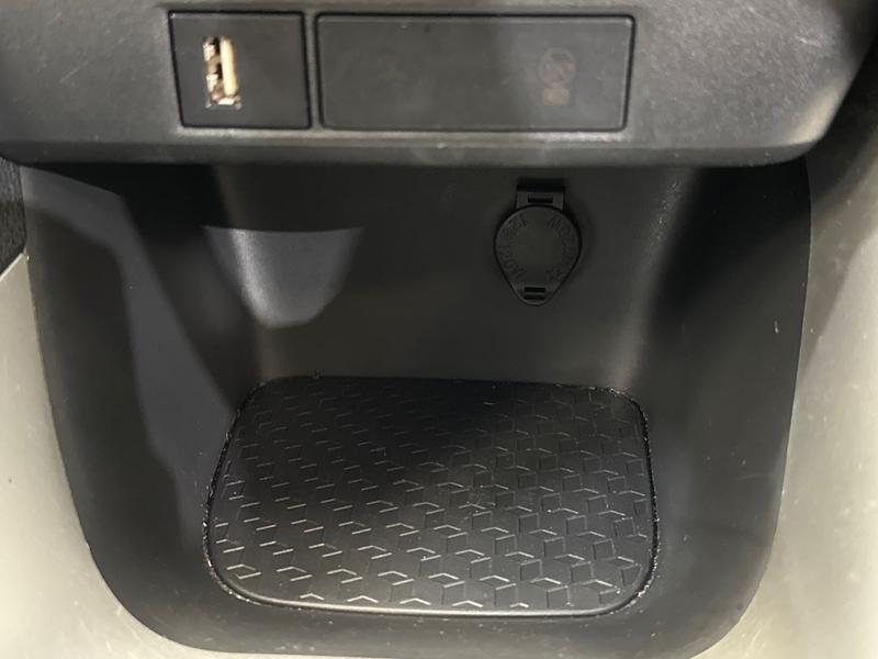 Used Toyota Yaris 2022 for sale - 76117412: Photo 24