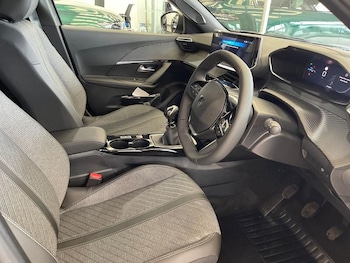 Used Peugeot 2008 2026 for sale - 78529860: Photo