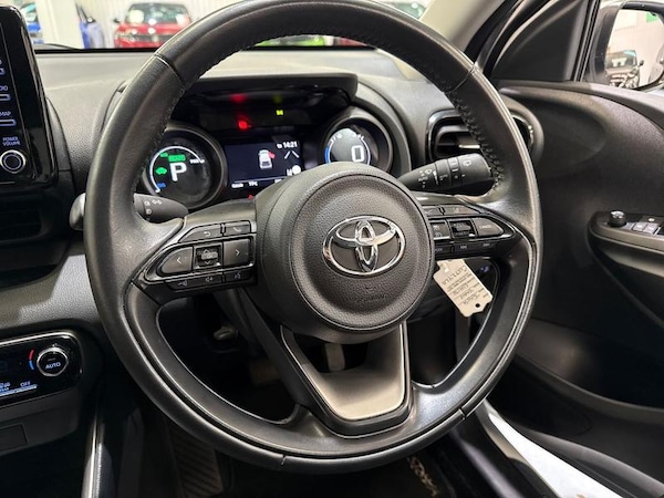 Used Toyota Yaris 2022 for sale - 76154208: Photo 18