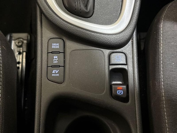Used Toyota Yaris 2022 for sale - 76154208: Photo 22
