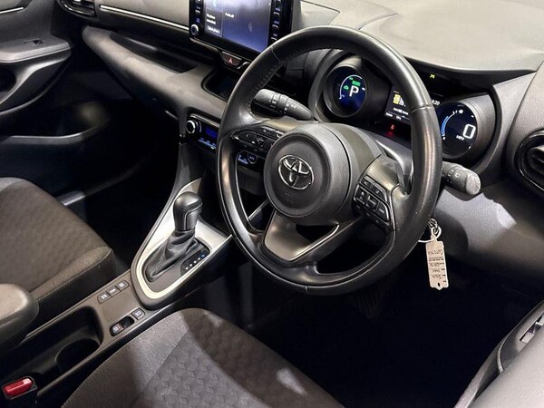 Used Toyota Yaris 2022 for sale - 76154208: Photo 3