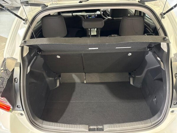 Used Toyota Yaris 2022 for sale - 76154208: Photo 9