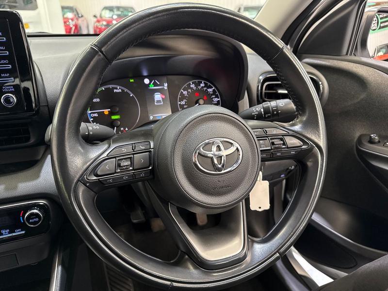 Used Toyota Yaris 2022 for sale - 76117442: Photo 18