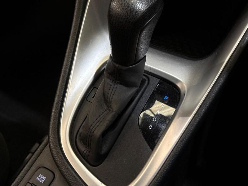 Used Toyota Yaris 2022 for sale - 76117442: Photo 23