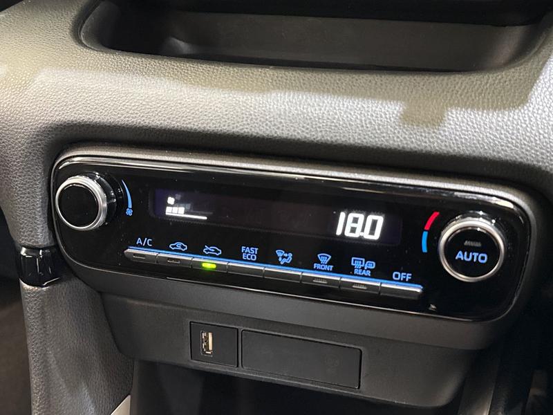 Used Toyota Yaris 2022 for sale - 76117442: Photo 26