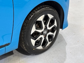 Used Toyota AYGO 2019 for sale - 78757577: Photo