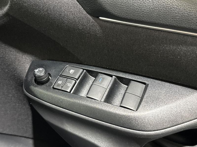 Used Toyota Yaris 2022 for sale - 77176236: Photo 17