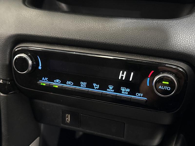 Used Toyota Yaris 2022 for sale - 77176236: Photo 26