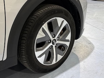 Used Kia Niro 2021 for sale - 76670092: Photo