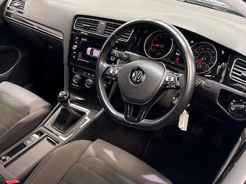 Used Volkswagen Golf 2019 for sale - 77474771: Photo