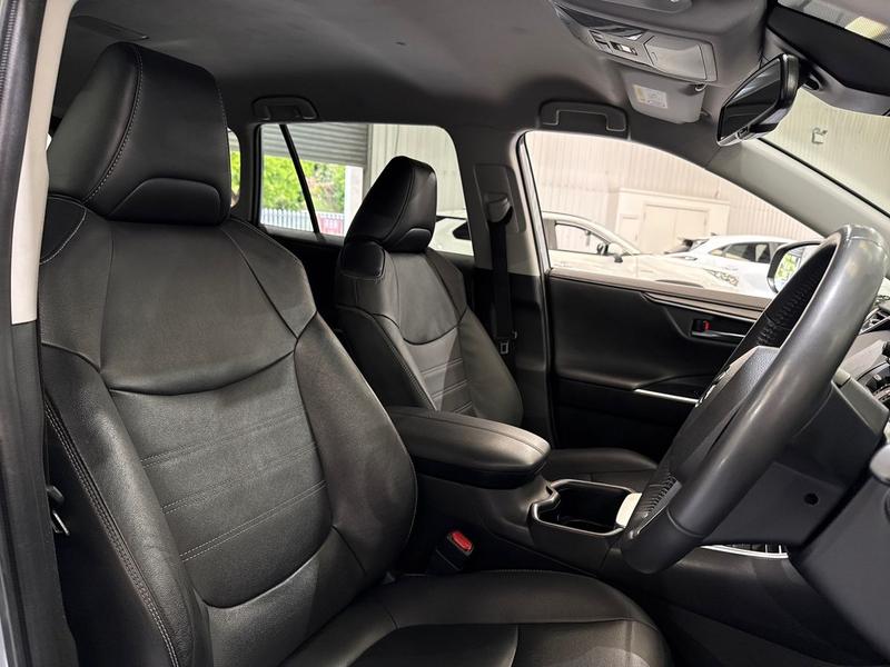 Used Toyota RAV4 2022 for sale - 76172610: Photo 16