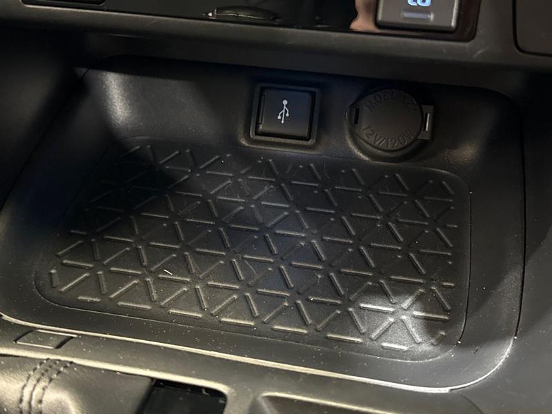 Used Toyota RAV4 2022 for sale - 76172610: Photo 23