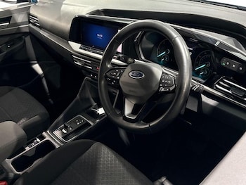 Used Ford Tourneo Connect 2024 for sale - 76782302: Photo