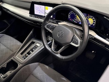 Used Volkswagen Golf 2023 for sale - 78644220: Photo