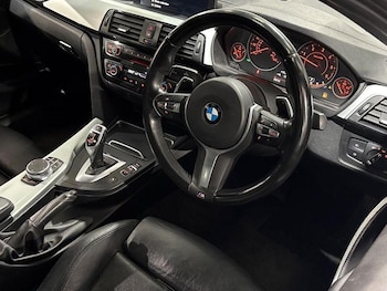 Used BMW 3 Series 2018 for sale - 77152091: Photo