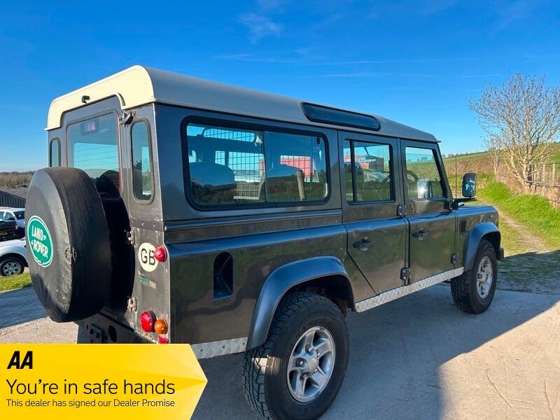 Used Land Rover Defender 2003 for sale - 78020219: Photo 5