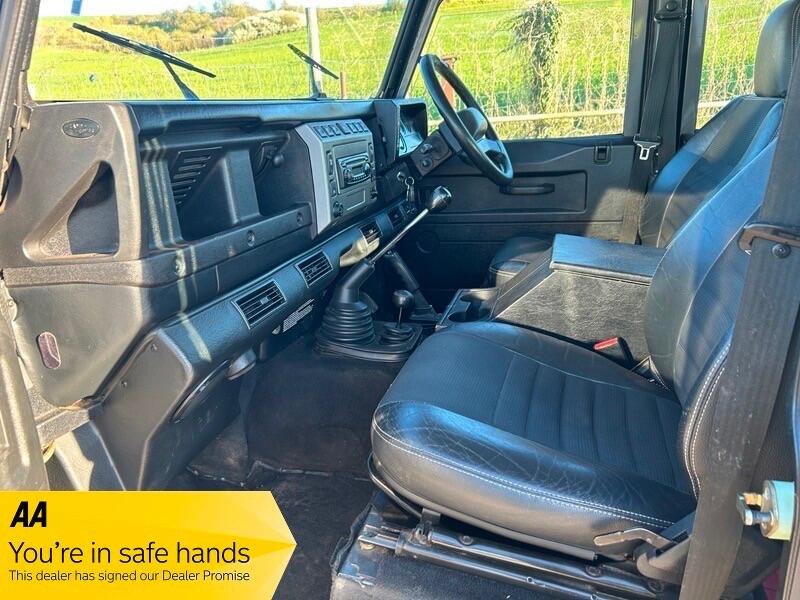 Used Land Rover Defender 2003 for sale - 78020219: Photo 9