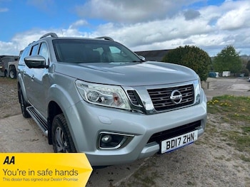 Used Nissan Navara 2017 for sale - 78220007: Photo